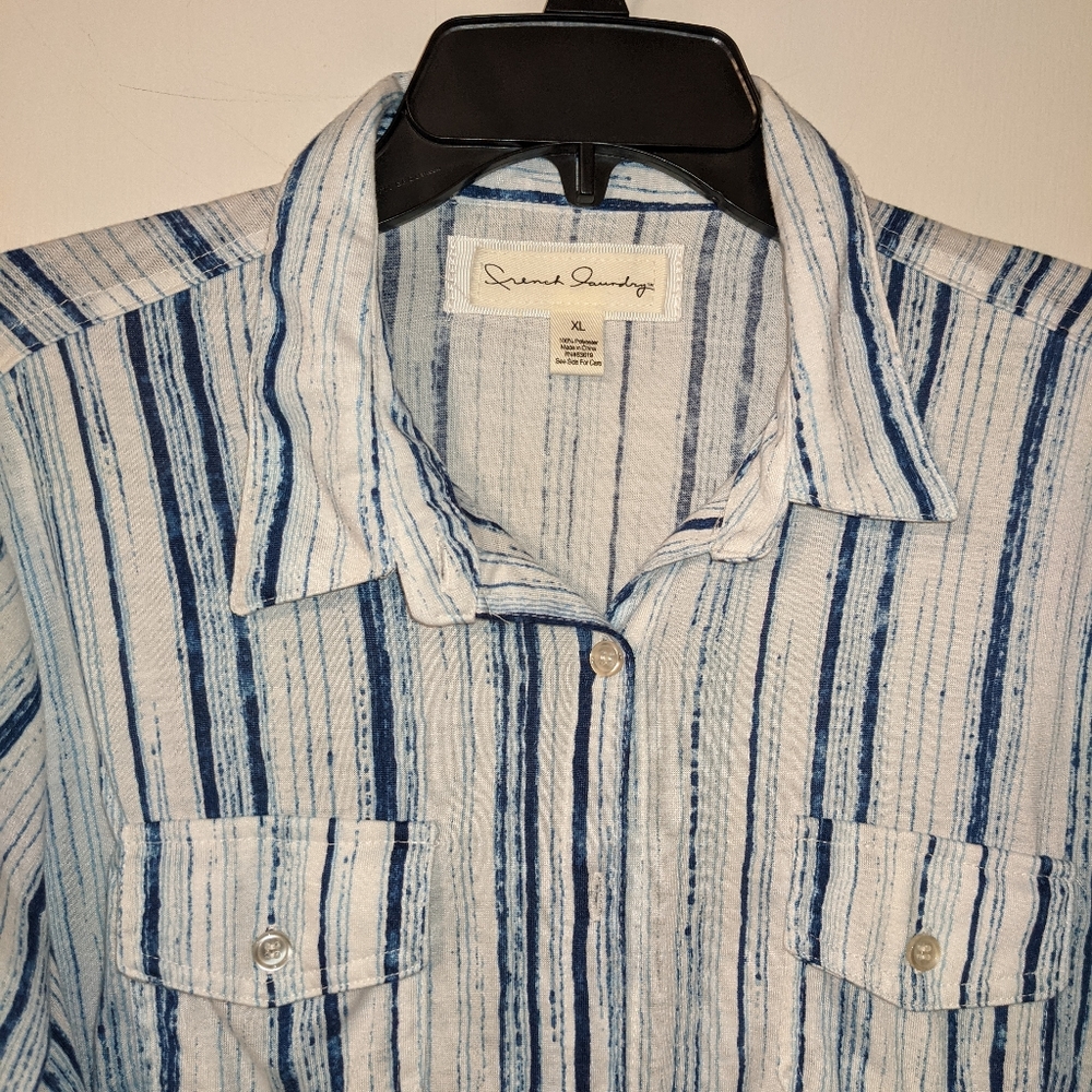 Button down shirt - Picture 2 of 6